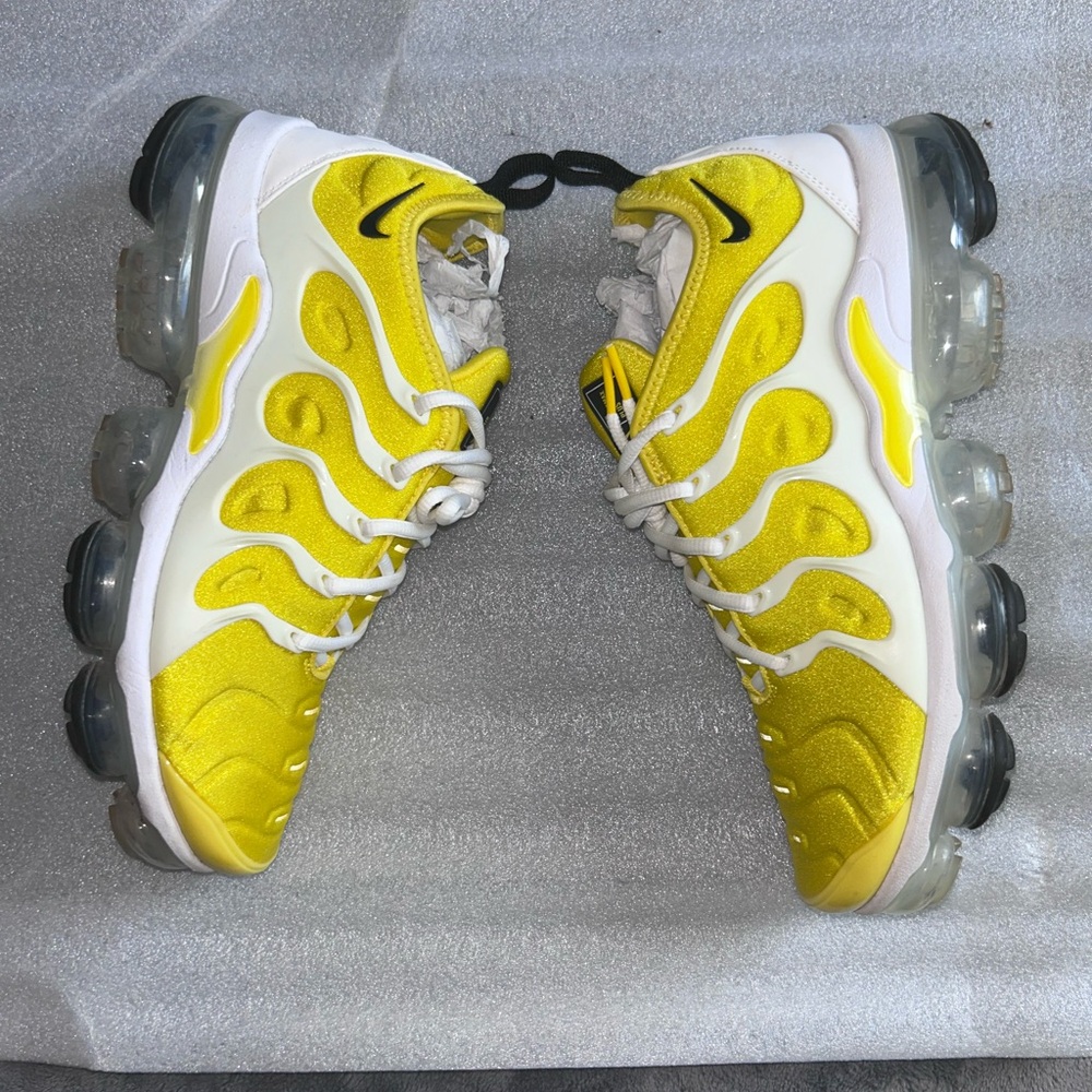 Nike Air Vapormax plus
Women’s